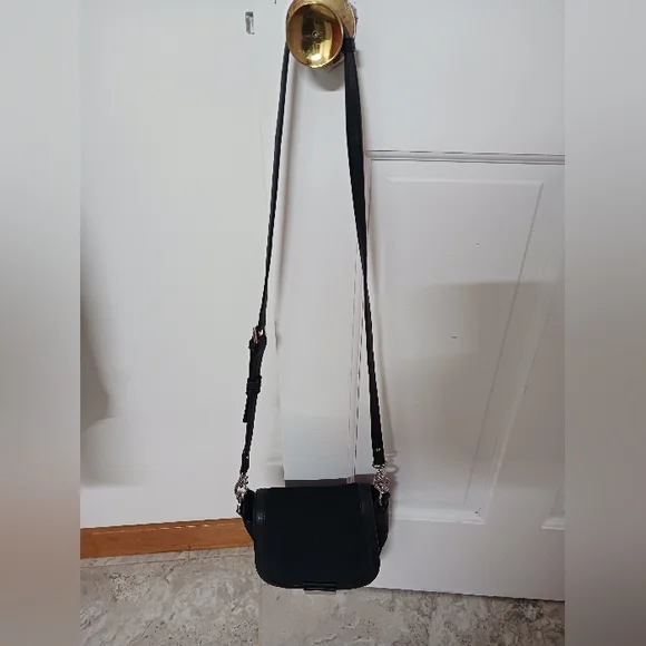 Simply Vera Vera Wang Black Suede Crossbody Bag - Picture 2 of 4